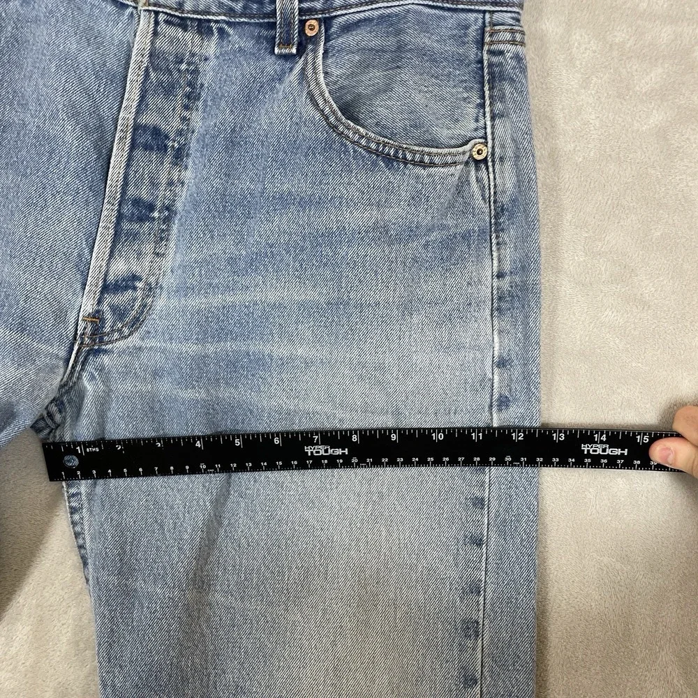 Levis item good